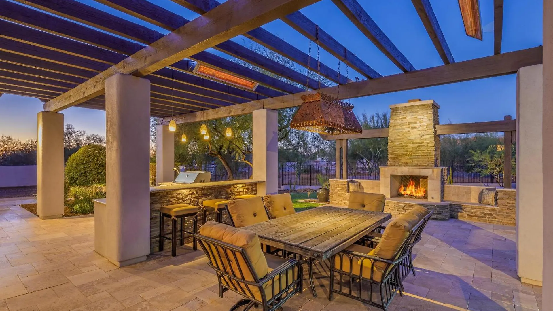 فيلة Luxury Estate, Heated Pool, Spa, Game Room, More سكوتسدايل